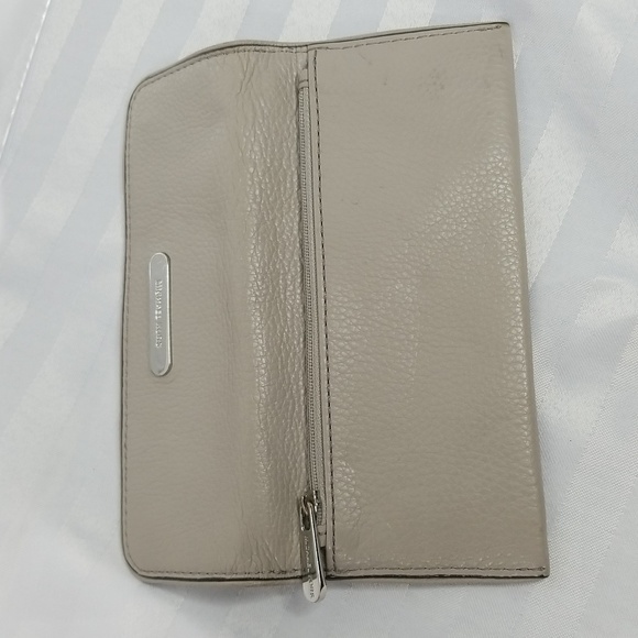 MICHEAL KORS WALLET CARD CASE FLAP TOP - Picture 6 of 8